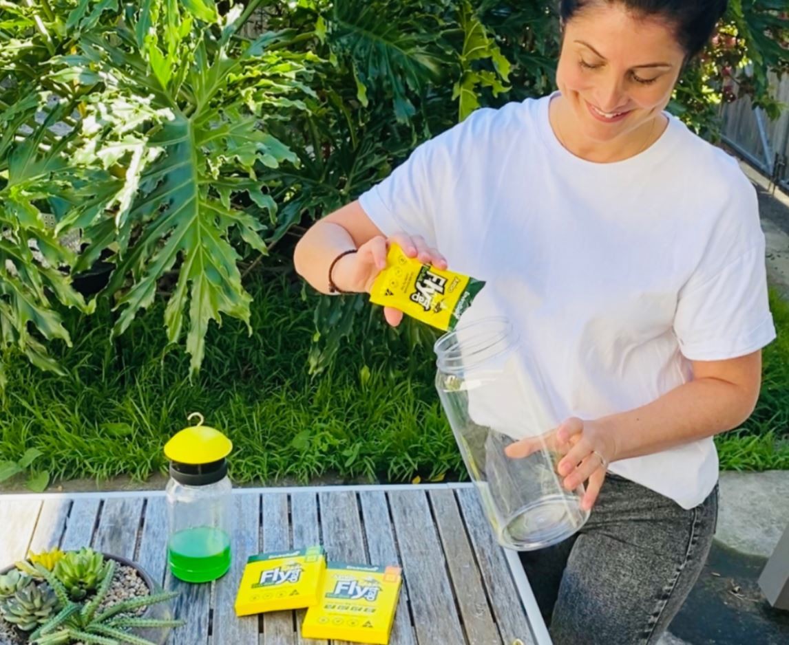 The finer points of fly trapping with your EnviroSafe Fly Trap.